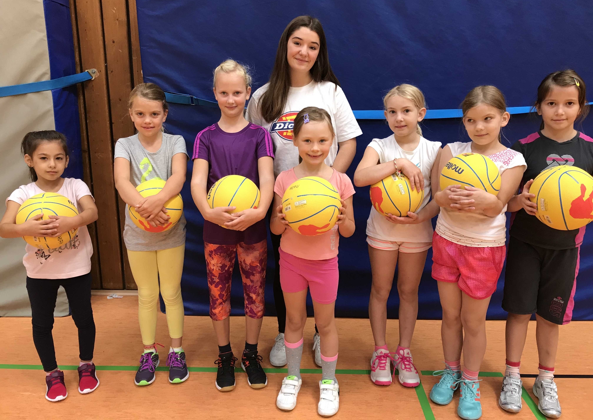 [Teamphoto u8 weiblich]