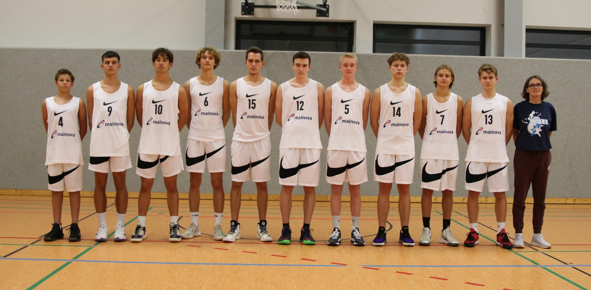 [Teamphoto mu18 1]