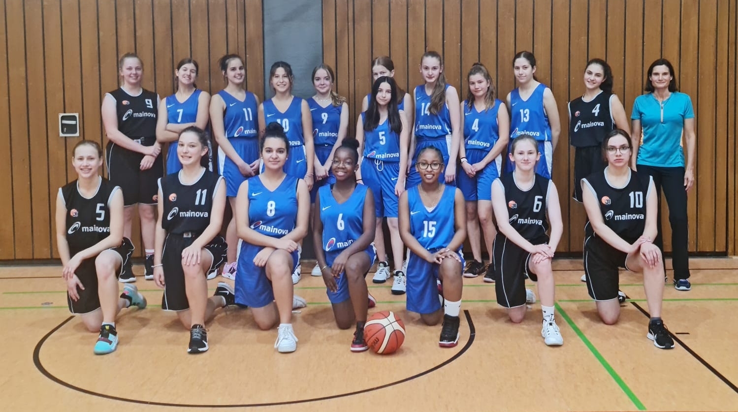 [Teamphoto wu16 2, wu18 2]