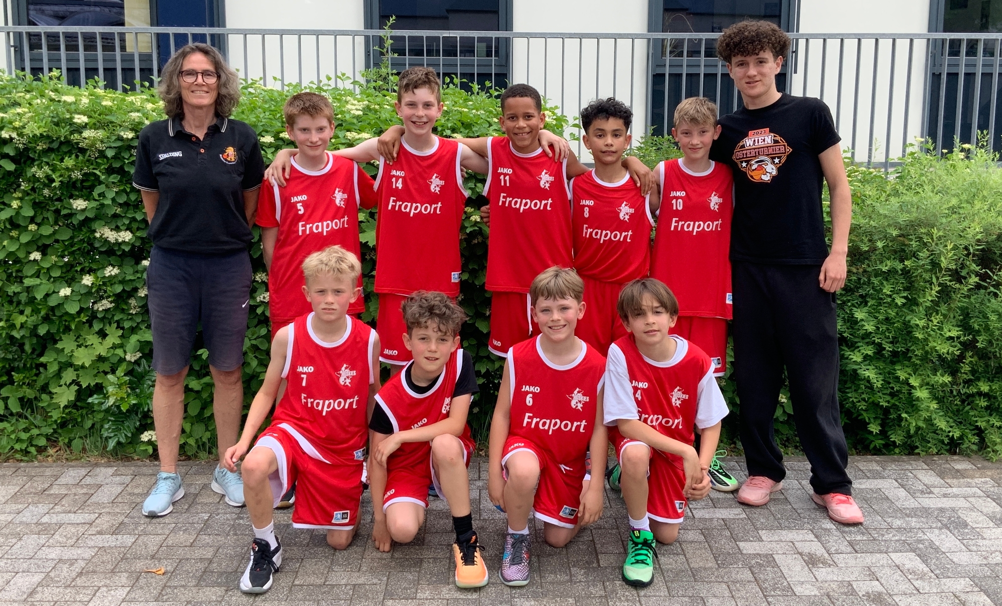 u12